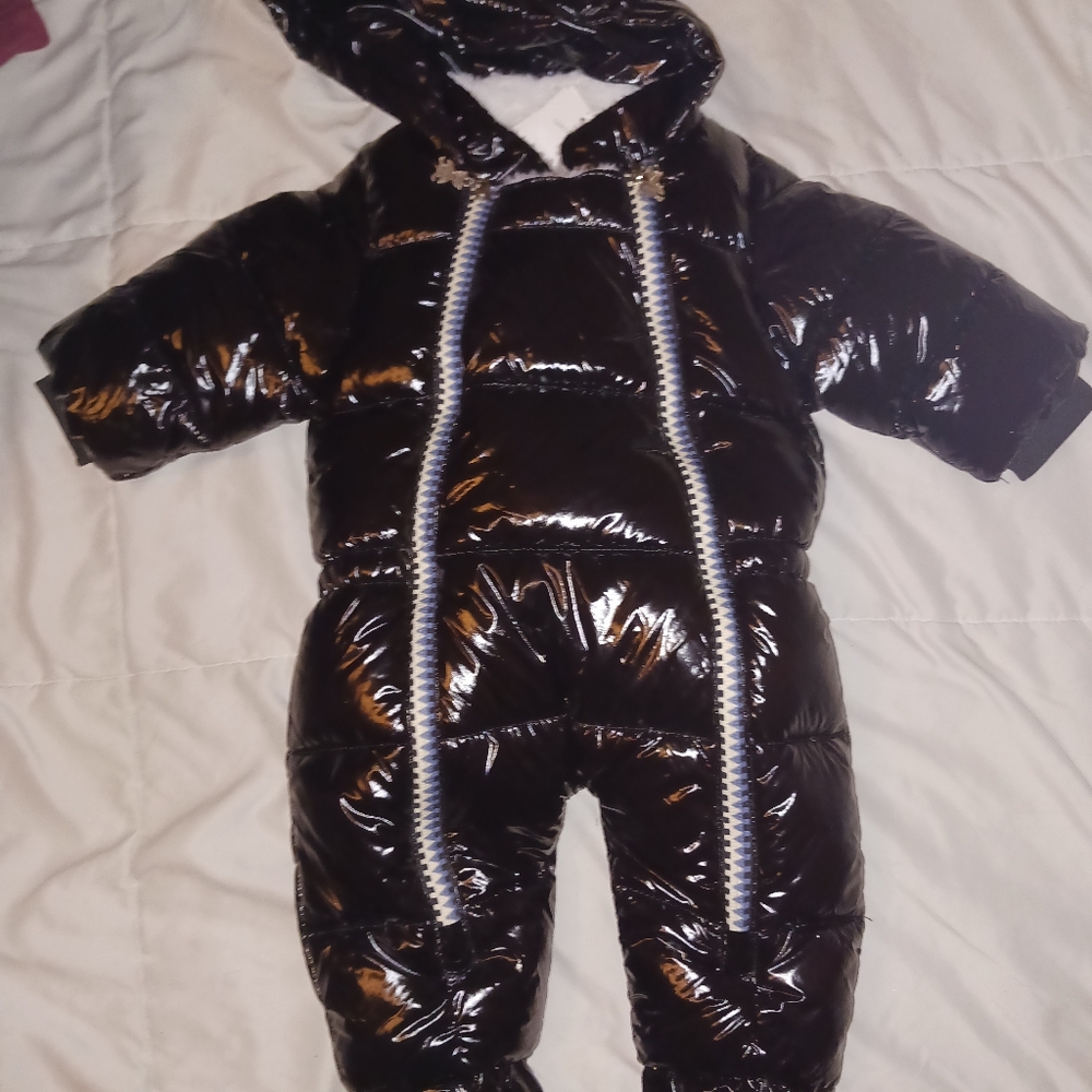 Snowsuit with Removable Mittens  6-9 Months Mother's Babybear Black
